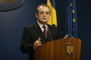 Guvernul Boc cade sub moţiunea de cenzură aprobată de PSD şi PNL