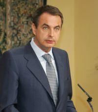 Zapatero umblă cu foarfeca la ajutorul de 426 de €