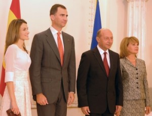 Principii de Asturias şi preşedintele României, acompaniat de soţia sa