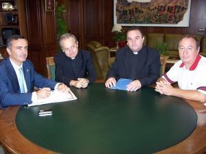 Almeria: Guvernul regional plăteşte renovarea bisericii pentru români