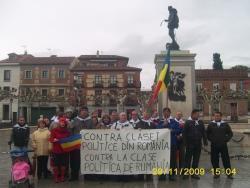 Alcalá de Henares: Românii şi Cervantes protestează împotriva politicii din România