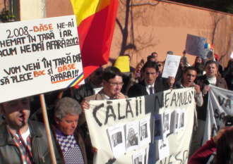 Protestele ajung la Madrid: „Va rugam sa ne scuzati nu trimitem cat furati”