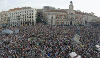 Timpul nu vindeca si indignarea – 15M revine pe strazi in Spania