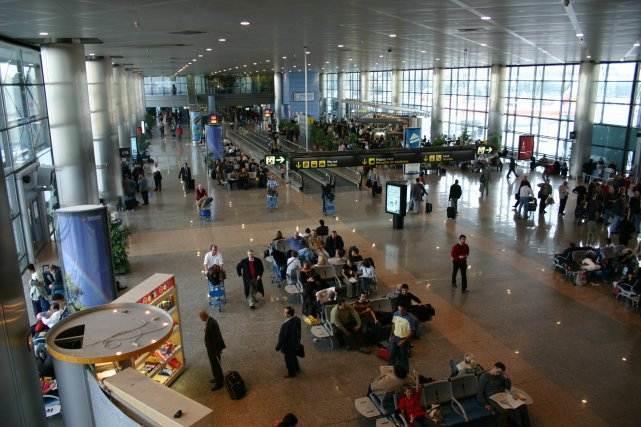 Alertă teroristă pe aeroportul Barajas din Madrid