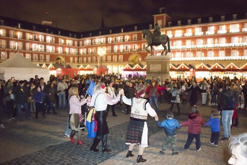 Hora Unirii în Plaza Mayor la Madrid