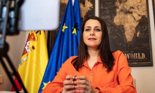 Parlamentul spaniol dezbate o taxă de 60 de euro pentru „autónomos”