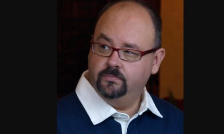 A murit scriitorul Carlos Ruiz Zafón