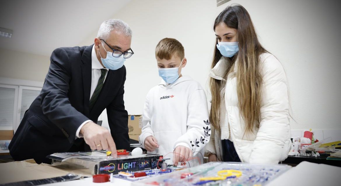 Comunitatea Madrid investește 8 milioane de euro în reabilitarea și îmbunătățirea a douăzeci de centre educaționale din Leganés