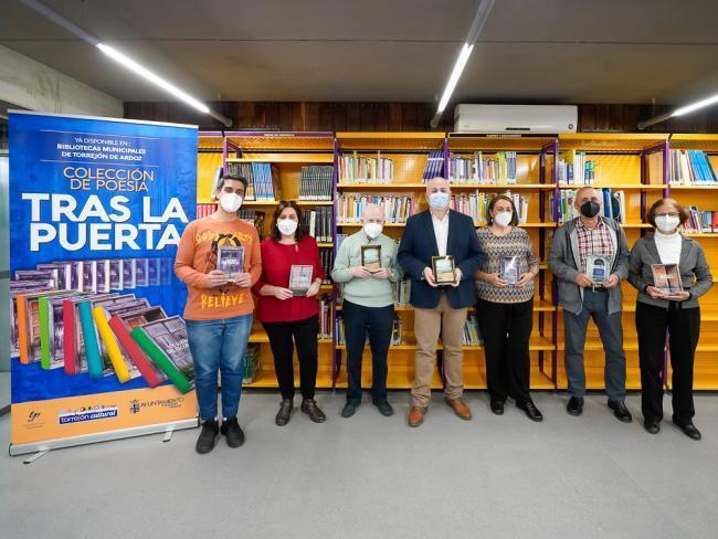 Torrejón – Consiliul Local din Torrejón de Ardoz sponsorizează colecția de poezii „Tras La Puerta”, astfel încât poeții locali să poată conta pe…