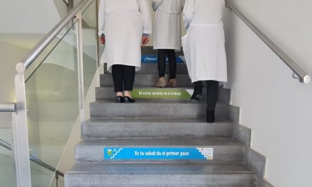 Spitalul 12 de Octubre încurajează utilizarea scărilor pentru a evita sedentarismul în rândul profesioniștilor săi