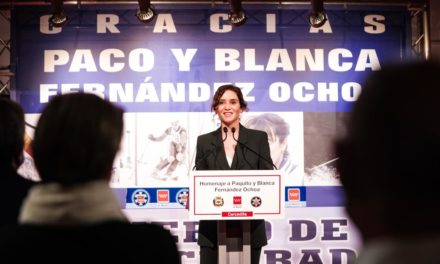 Díaz Ayuso justifică figura lui Paco și Blanca Fernández Ochoa: „Doi madrileni unici care au dus numele Spaniei în vârful sportului”