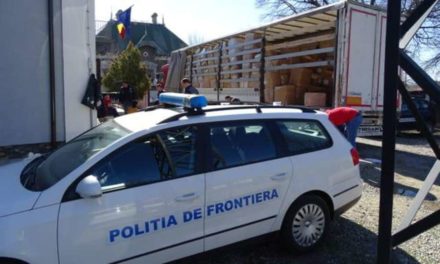 37.000 bunuri contrafăcute și 11.600 de țigarete nedeclarate, descoperite într-un autocamion, la PTF Calafat