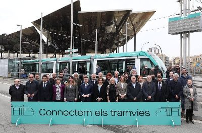 Președintele Aragonului: „Conexiunea tramvaielor ne aduce mai aproape de obiectivele de decarbonizare a mobilității și promovarea egalității de șanse”