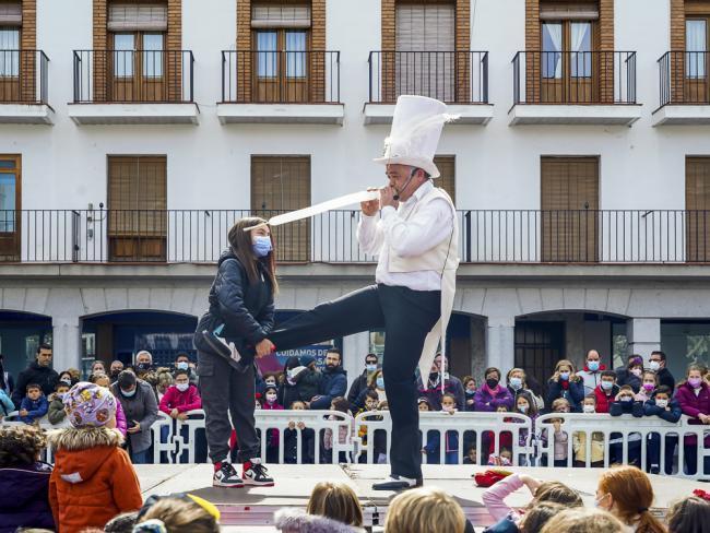 Torrejón – În această sâmbătă, 19 martie, Festivalul Circului continuă în Plaza Mayor cu un spectacol grozav de bule de săpun uriașe cu…