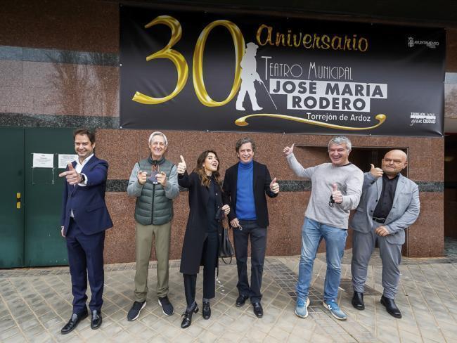 Torrejón – Teatrul Municipal José Mª Rodero își comemorează cea de-a 30-a aniversare cu un act emoționant la care au participat actorii Jo…