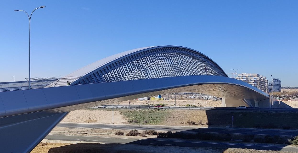Puente de la Concordia, o nouă icoană a Madridului