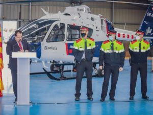 mossos-d'esquadra-adauga-doua-elicoptere-noi-la-unitatea-centrala-de-elicoptere