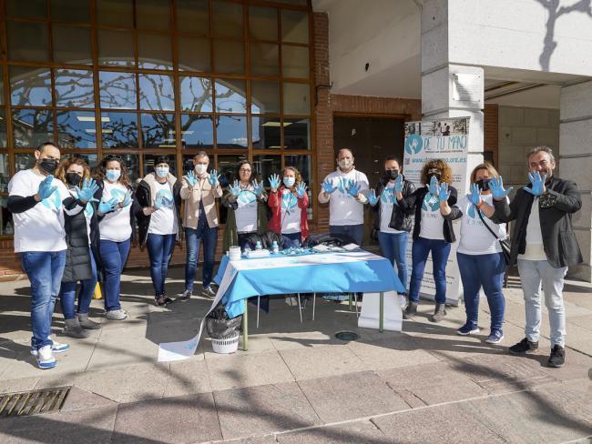 Torrejón – Torrejón de Ardoz se alătură Zilei Internaționale a Autismului luminând fațada Primăriei în albastru și cu tabele informative…
