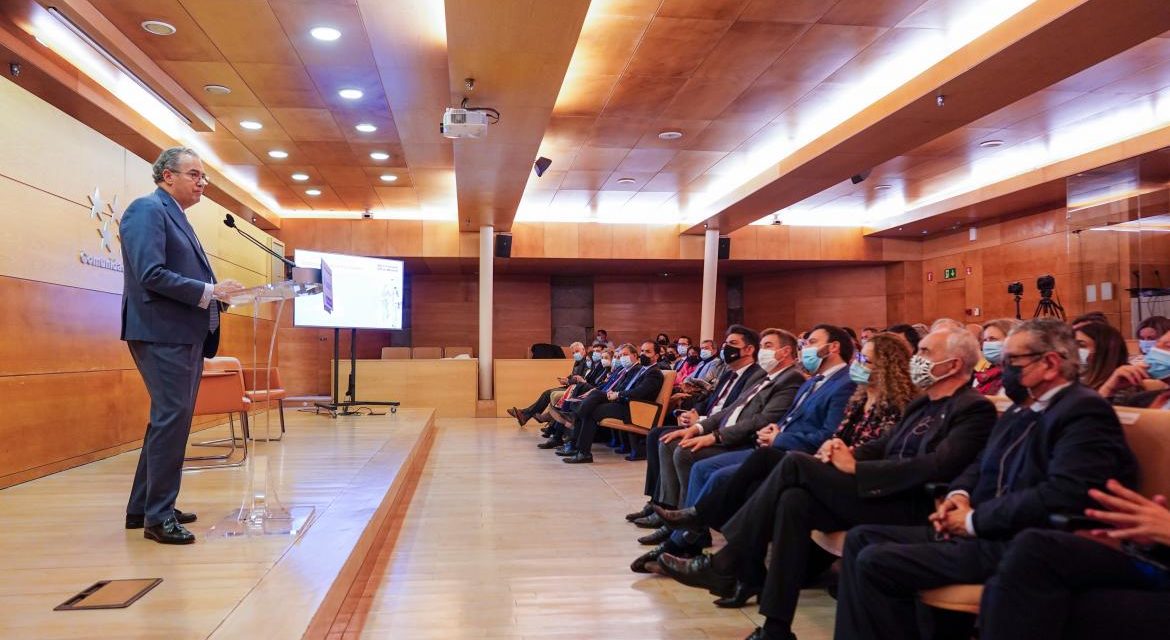 Comunitatea creează Rețeaua Madrid de orașe universitare pentru a recunoaște contribuția economică și socială a învățământului superior
