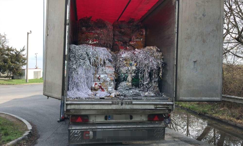Aproape 23 de tone de deșeuri din h&acirc;rtie,&nbsp;oprite la PTF Borș
