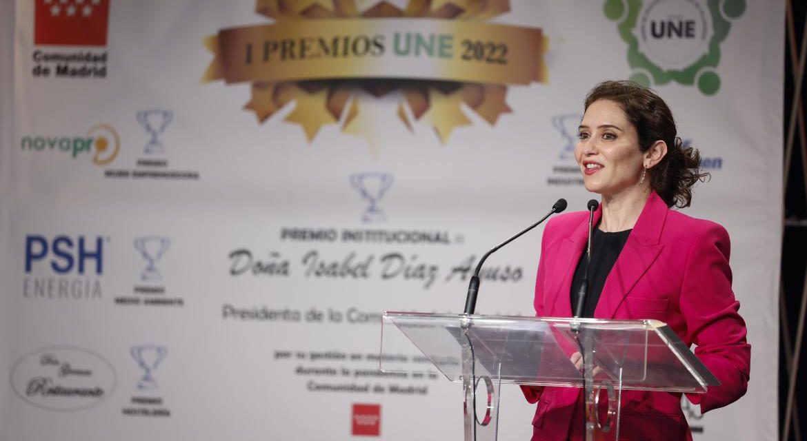 Díaz Ayuso primește Premiul Instituțional de la Asociația Uniunea Noilor Antreprenori UNE 2022