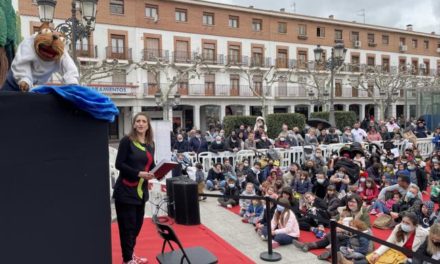 Torrejón – Pe 16 aprilie, „Sâmbăta păpușilor” continuă cu spectacolul gratuit „Ultimul cavaler”