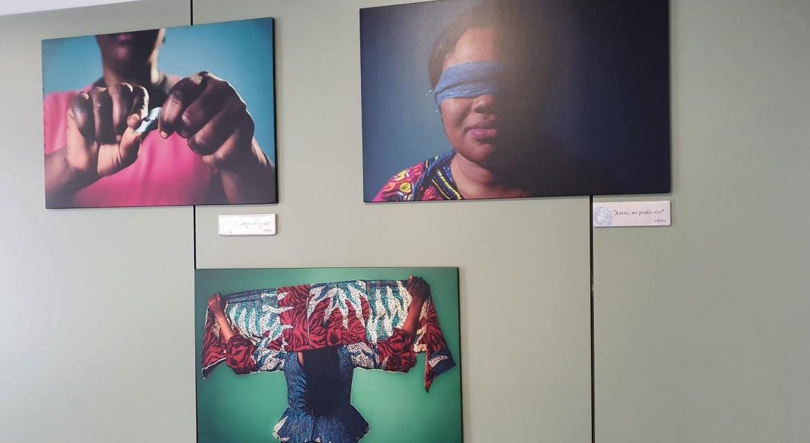 Expoziție fotografică a Centrului de Sănătate Las Olivas pentru a crește gradul de conștientizare împotriva mutilării genitale feminine