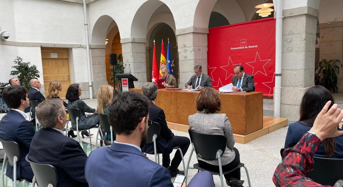Comunitatea Madrid garantează asistență juridică gratuită în 2022 cu plata către avocați a schimbului de serviciu