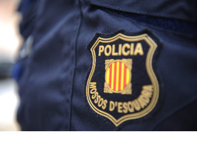 Mossosi arestează într-un hotel din Barcelona un traficant de droguri periculos revendicat de autoritățile germane pentru diverse infracțiuni comise în 2019
