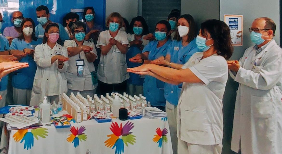 Hospital de La Princesa comemorează Ziua Mondială a Igienei Mâinilor printr-o demonstrație colectivă a profesioniștilor săi