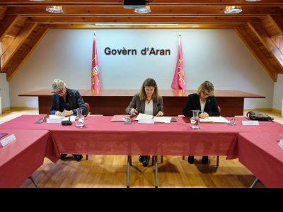 Ministrul Sănătății și Ombudsmanul din Aran Catalan prezidează semnarea noului acord de colaborare între Salut și Conselh Generau d'Aran în materie de sănătate