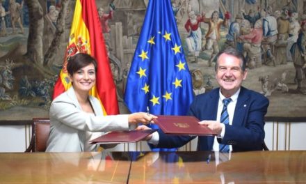 Isabel Rodríguez și Abel Caballero semnează acordul de colaborare pentru 2022 al AGE cu FEMP