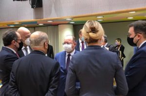 mae:-ministrul-afacerilor-externe-bogdan-aurescu-participa-la-reuniunea-coalitiei-globale-anti-isis/daesh