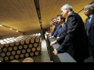 presedintele-aragones-sustine-ca-industria-vinului-promoveaza-catalonia-ca-putere-alimentara
