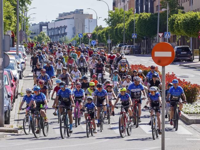 Torrejón – „Ziua bicicletelor” din Torrejón de Ardoz a umplut din nou străzile orașului cu familii și tineri