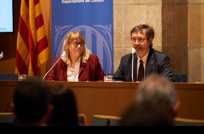 Profesioniști din toate categoriile sociale discută despre catalană la conferința Pactul Național al Limbii