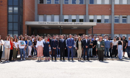 Comunitatea Valenciana: Ximo Puig subliniază angajamentul Consiliului față de formarea profesională și anunță o investiție de 5 milioane de euro pentru…