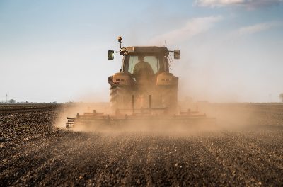 SOC oferă, pentru al doilea an consecutiv, burse de recrutare pentru a lucra la campania agricolă 2022