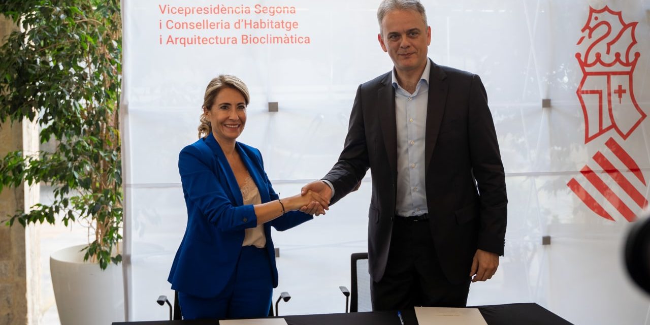 Comunitatea Valenciana: Héctor Illueca semnează un acord cu ministrul Agendei Urbane pentru construirea a 1.100 de case publice pe 17 terenuri ale…