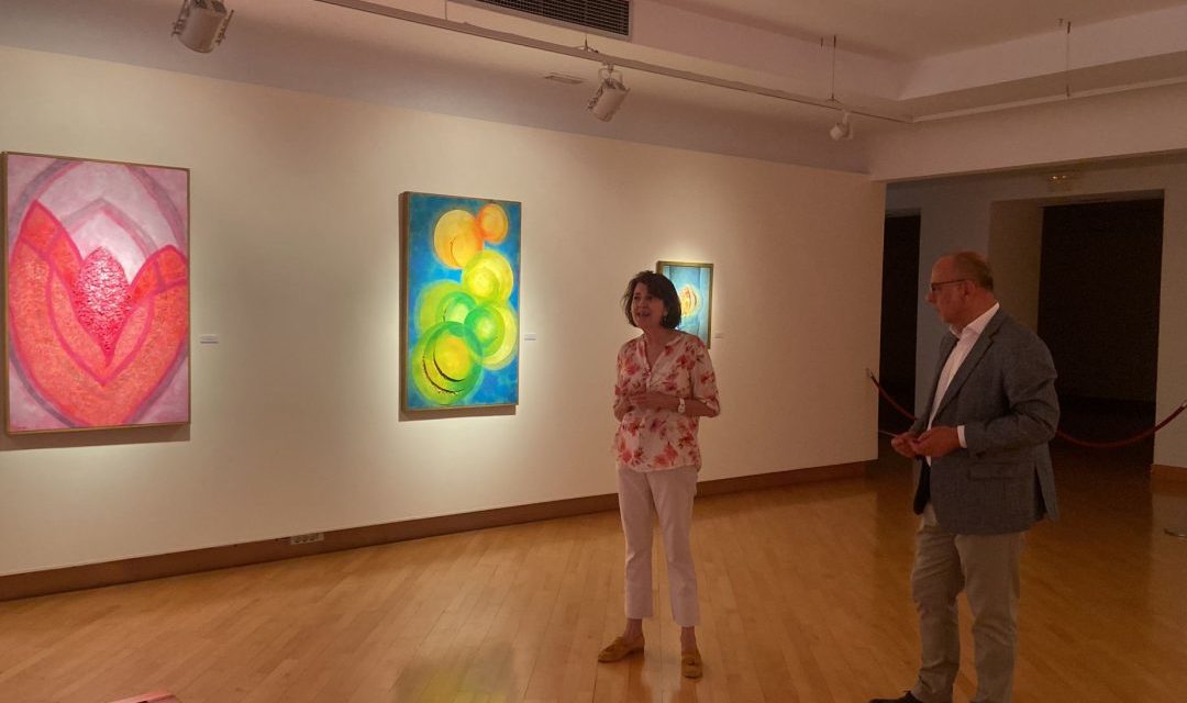 Alcalá – Artista Extremaduran Esther Aragón expune „Quid Genesis” în Santa María la Rica