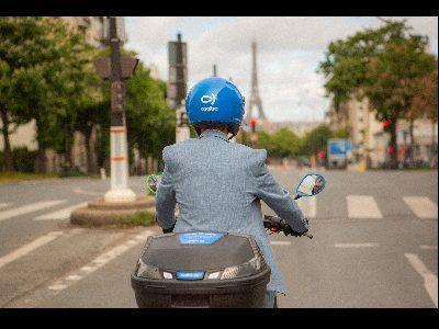 Compania catalană Cooltra ajunge la 50.000 de utilizatori de motociclete electrice comune în primul său an la Paris