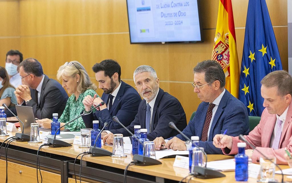 Grande-Marlaska: „Vrem ca Spania să continue să fie un etalon pentru restul Uniunii Europene în lupta împotriva crimelor motivate de ură”