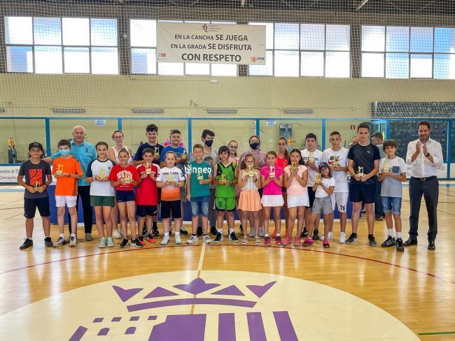 Torrejón – Peste 3.700 de oameni din Torrejón participă la competiții locale de fotbal în sală, fotbal cu 7, baschet, volei și tenis