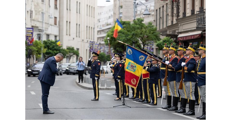 Participarea premierului Nicolae-Ionel Ciucă la ceremonia dedicată Zilei Drapelului Naţional