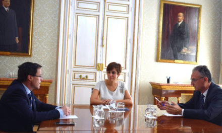 Isabel Rodríguez se întâlnește cu primarii din Villanueva de la Serena și Don Benito