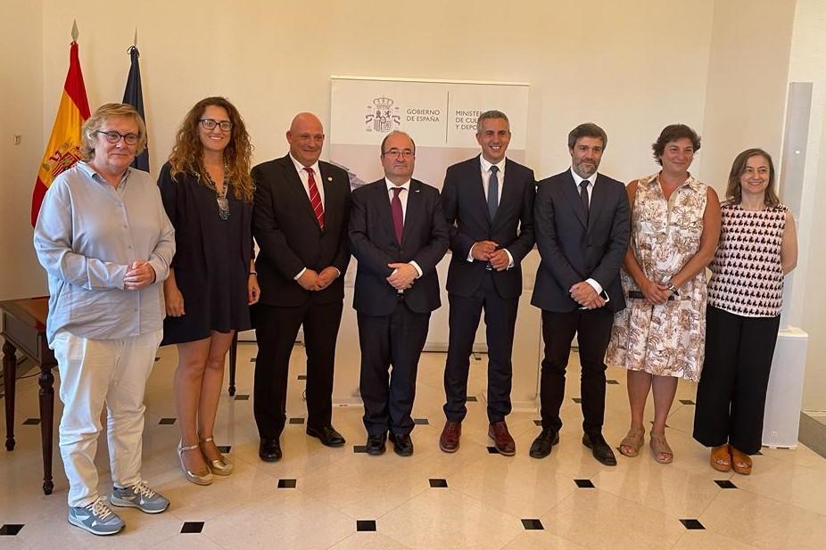 Cultură și Sport și Guvernul Cantabriei semnează un acord pentru lansarea Centrului Internațional UNESCO pentru Artă Rupestre