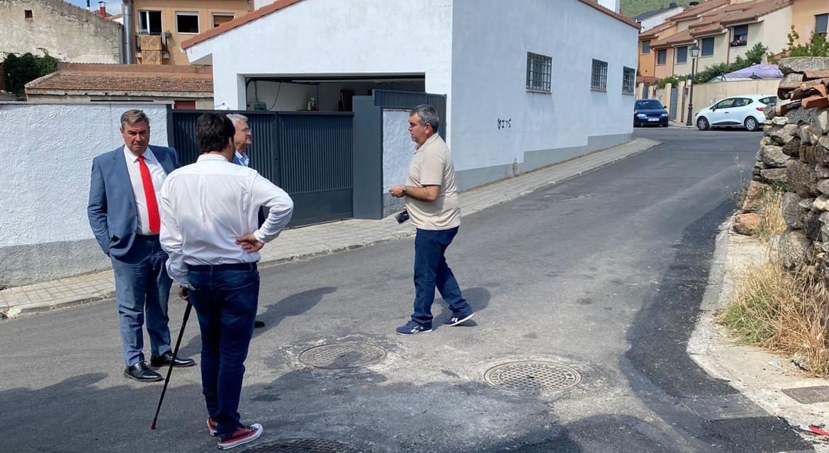 Comunitatea Madrid investește în îmbunătățirea iluminatului public și a pavajului cu asfalt în Bustarviejo