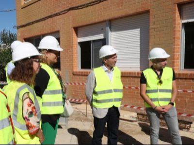 Educația alocă aproximativ 350.000 de euro pentru reparația școlii Sant Salvador de Godall și 600.000 de euro pentru Institutul Flix