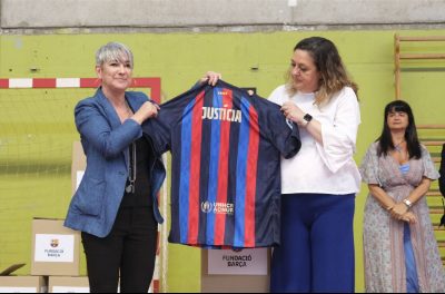 Justiția și Fundația FC Barcelona extind alianța pentru a promova reintegrarea socială și profesională a femeilor și tinerilor privați de libertate.