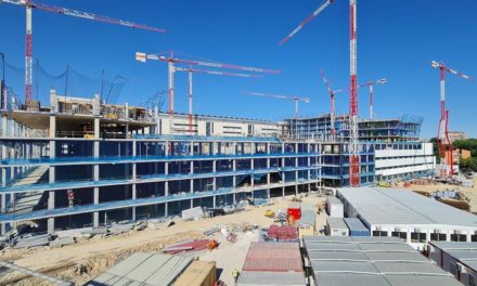 Noua clădire de spitalizare a Spitalului 12 de Octubre finalizează construcția structurii de bază care include primele patru etaje